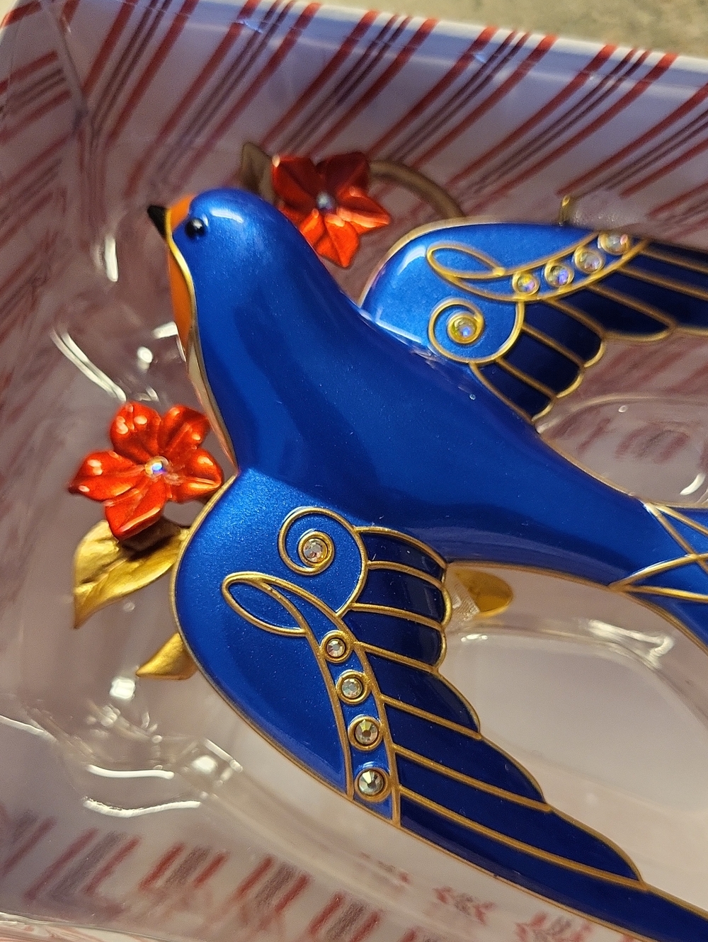 Hallmark keepsake Stunning Swallow ornament NWT